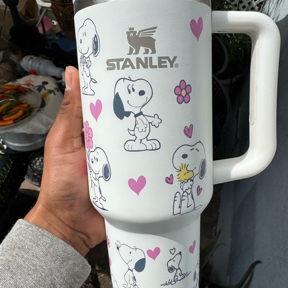 White and Pink Snoopy Quencher H2.0 Tumbler - Picture 3 of 7